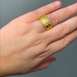 Vintage Gold-Tone Brushed Chunky Ring Size 8